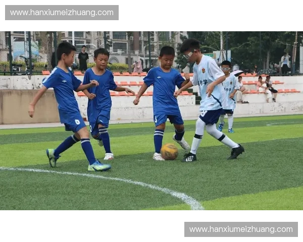 8月31日足球赛精彩纷呈 多场激战引发球迷热烈讨论