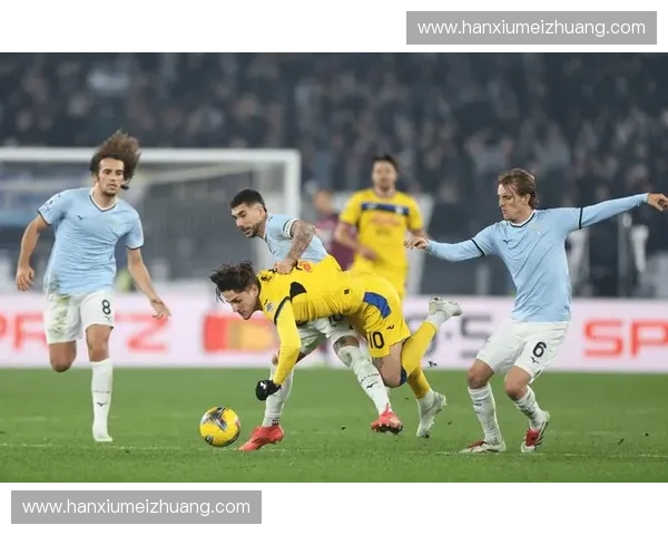 欧冠直播英文解说全程解析战术焦点与精彩瞬间深度复盘球星表现 欧冠直播英文解说全程解析战术焦点与精彩瞬间深度复盘球星表现